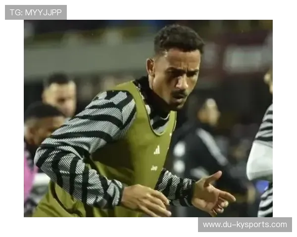 帕尔梅拉斯中场达尼洛在巴甲联赛中表现稳定，备受认可，帕尔梅拉斯ds