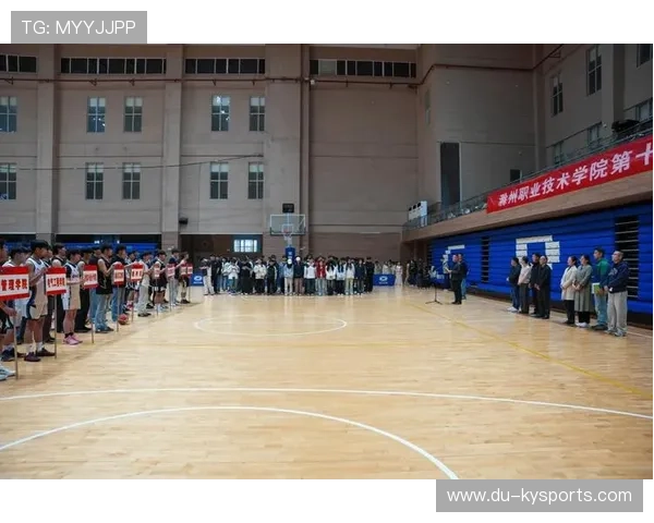 世界篮球学院在教学中加强实战演练与企业实习提升学员就业能力 世界篮球学院在教学中加强实战演练与企业实习提升学员就业能力